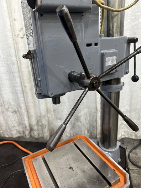 22" SOLBERGA MODEL SE725 SINGLE SPINDLE DRILL: STOCK #77090