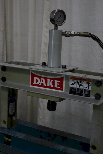 10 TON DAKE H FRAME PRESS: STOCK #75647