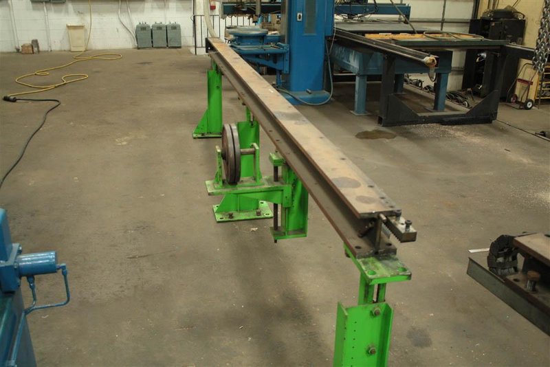 82 TON MUBEA MODEL #KL750 PUNCH WITH FEED LINE: STOCK #56444