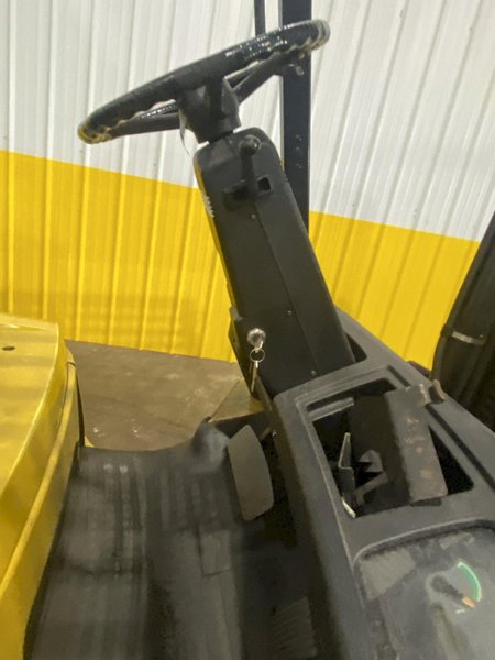 12,000 LBS YALE MODEL #GLC120M LP-GAS FORKLIFT: STOCK #18841