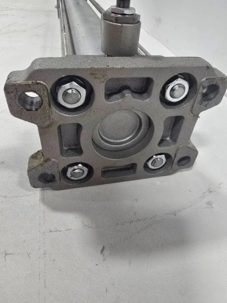 SMC CNA2B80TN-600-D DOUBLE ACTING SINGLE ROD CYLINDER W/LOCK USED