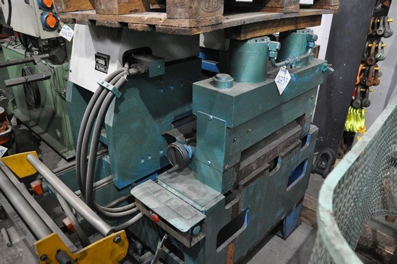 Arisa perforation line CNC - 40 ton - 600 mm