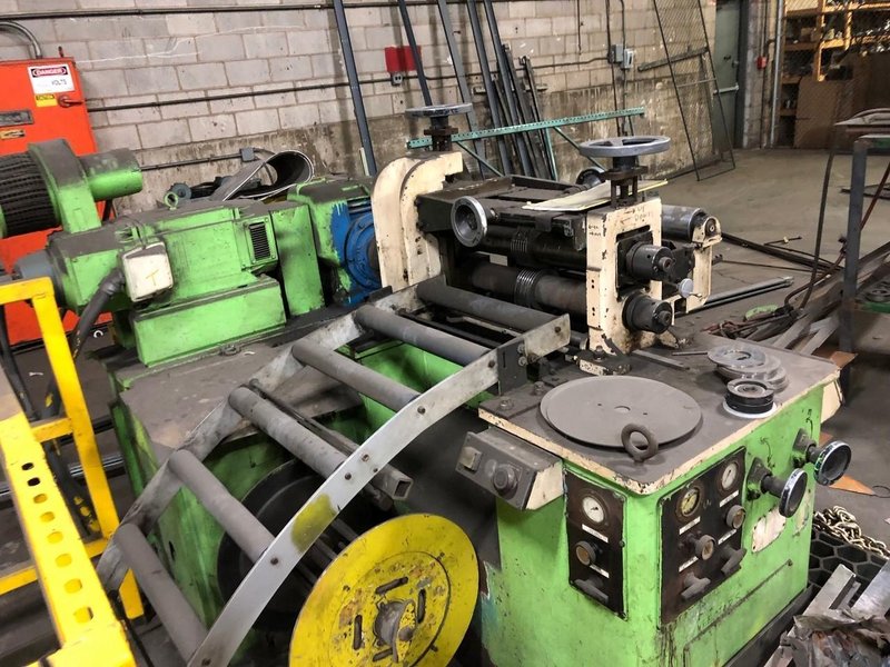 18" X 2.50" RUECSH SLITTING HEAD AND SCRAP WINDER STOCK# 3989