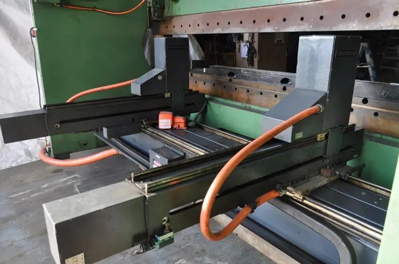 CINCINNATI 350 TON HYDRAULIC PRESS BRAKE, STOCK# 14118J