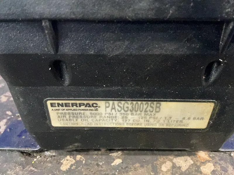 Enerpac 5000 Psi / 350 Bar Turbo Ii Hydraulic Air Pump - Pasg3002sb