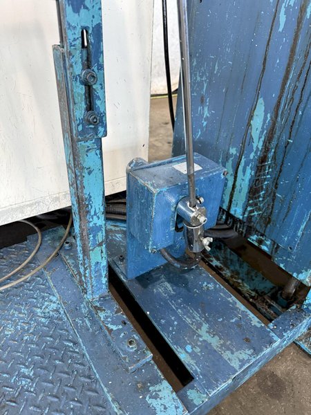 1,100 Lb. x 6" x .05" AIDA SERVO FEEDLINE W/ DUAL UNCOILER. STOCK # 0130225.
