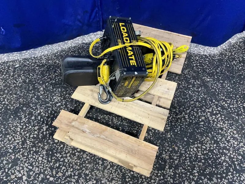 R&amp;m  2 Tons, 16/4 Fpm, 2.8/0.75 Hp Loadmate Chain Hoist - Lm102.00012pc16t2