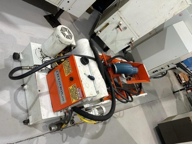 Studer S145 CNC Grinder, 2000-4 I.D. Spindles, C Axis, Q Axis