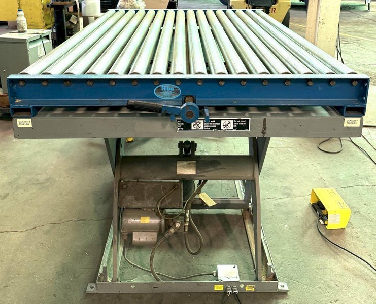 1700 Lb. Southworth Hydraulic Lift Table, 48" x 72" Top, 43" Raised, 1 Phase