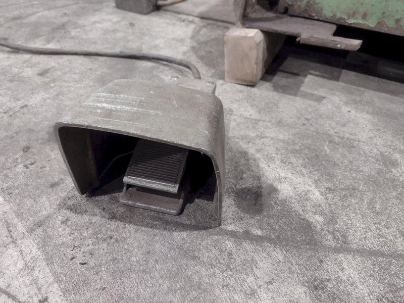 110 TON PEDDINGHAUS "PEDDIWORKER" 1100G HYDRAULIC IRONWORKER: STOCK #22724