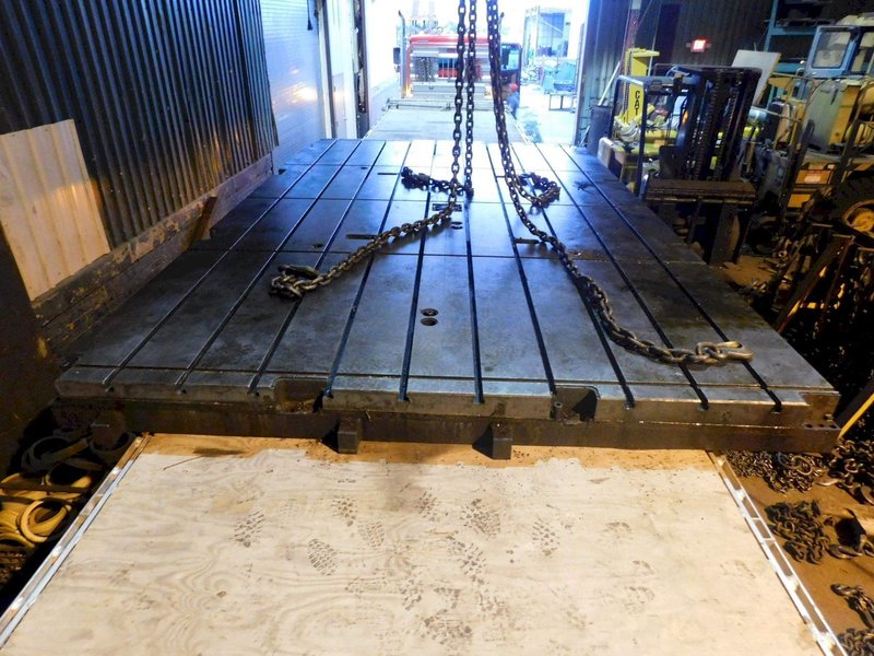 18' X 5'6" X 10" THICK GIDDINGS &amp; LEWIS T-SLOTTED FLOOR PLATE: #67268