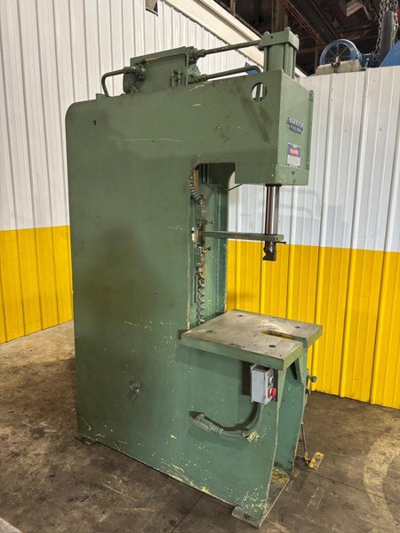 12 TON HANNIFIN MODEL #OGF-12D HYDRAULIC C-FRAME PRESS 18" STROKE: YOBRO #24081