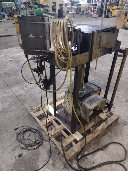 500 LB PANDJIRIS MODEL ALPHA 5-3 WELDING POSITIONER, 115 VOLT: STOCK #23360