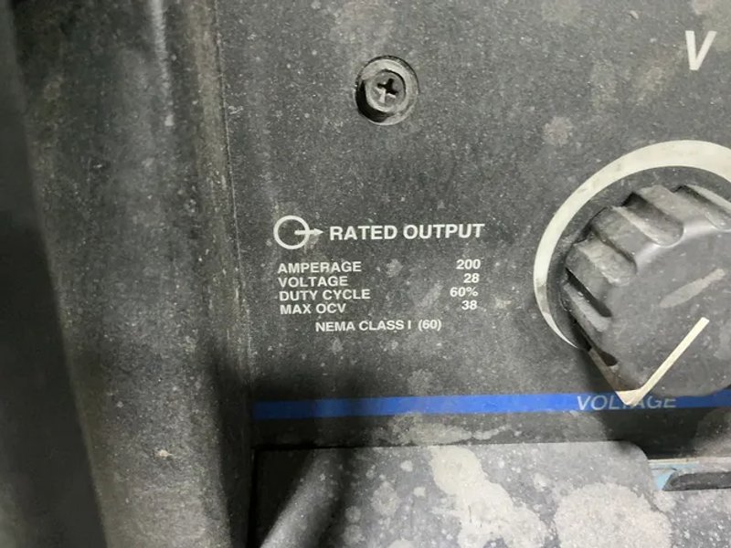 Miller  200 A Welder  - Millermatic 252