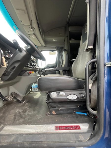 2020 Kenworth T680 1XKYD49X0LJ295151