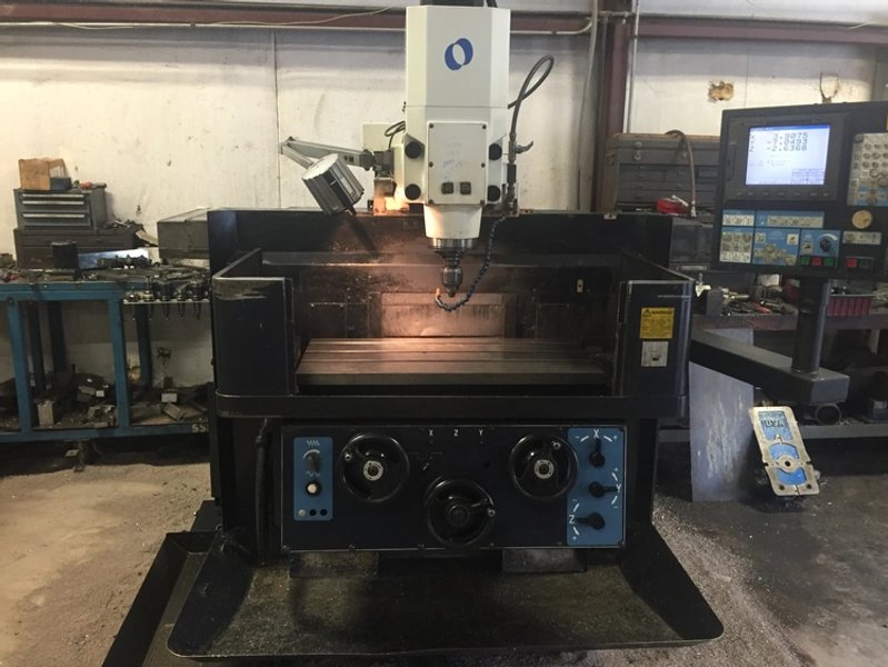 2003 MAKINO KE 3118 | Millers, Vertical