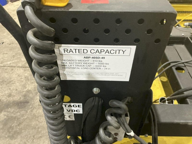 36V x 5,000 LBS MTC MODEL ABP-40SD-49 SIDE MOUNT ATTACH-A-PULLER BATTERY EXTRACTOR: YOBRO #26211