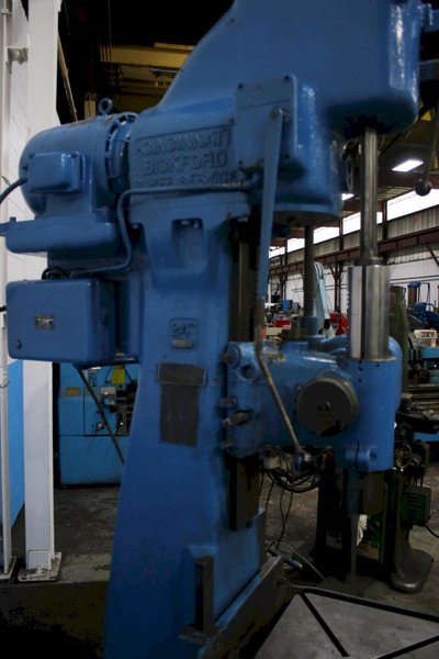 24" CINCINNATI SINGLE SPINDLE DRILL: STOCK #75249