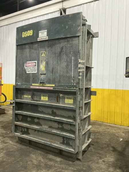 GALBREATH MODEL VBDX3060 VERTICAL CARDBOARD BALER: YOBRO #24581