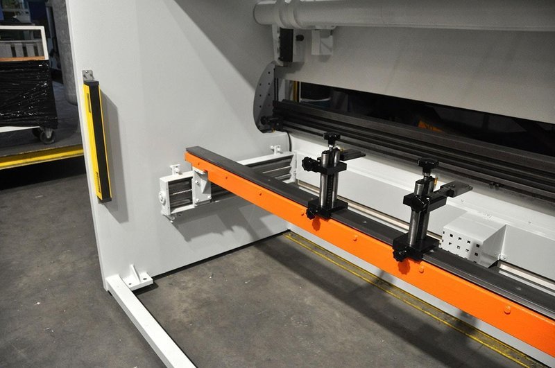 Ermak - Eco-Bend 200 ton x 3600 mm CNC