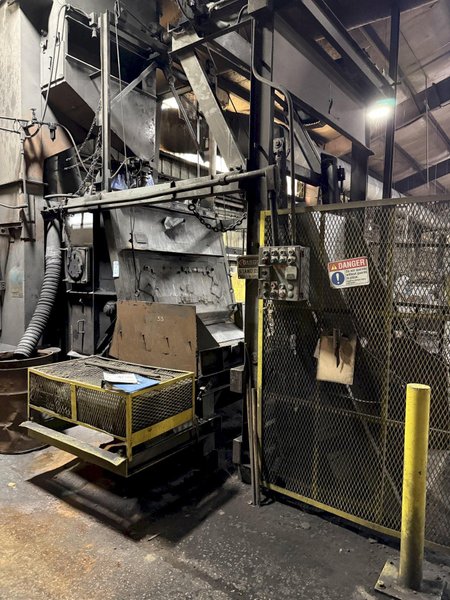 Pangborn model 15GN tumblast cleaning machine s/n 15GN-4-744 with floor loader
