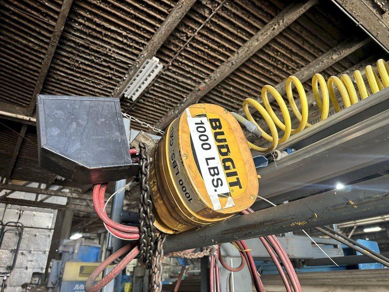 1000 LBS X 13' x 36' GORBEL OVERHEAD CRANE SYSTEM, WITH RUNWAY RAILS &amp; PNEUMATIC BUDGET HOIST: STOCK #19685