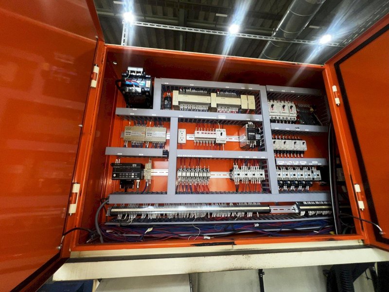 Asahi Sunac Model ST-1010 Two Die Two Blow Header
