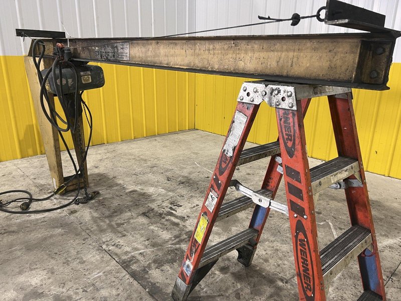 1000 LB (1/2 TON) X 8' X 10' P&amp;H SPECTRUM FREE STANDING JIB CRANE &amp; P&amp;H POWERED HOIST: STOCK #20216