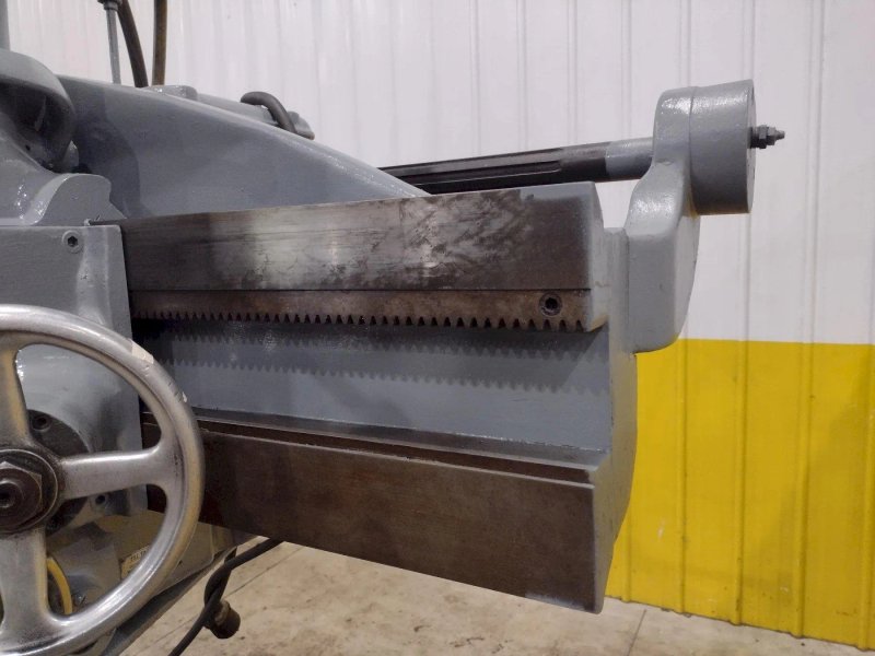 4' X 9" CARLTON 1A RADIAL ARM DRILL. STOCK # 0992325