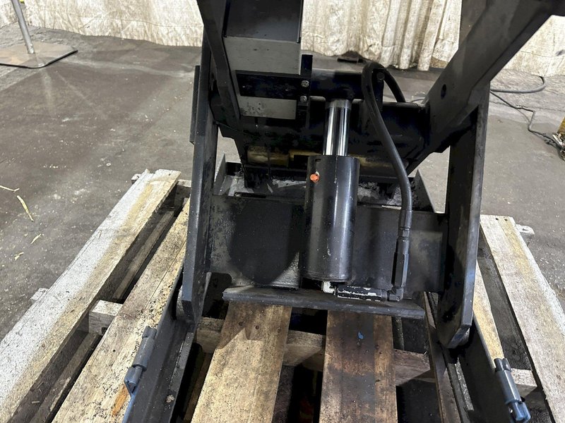 2500 LBS AUTOQUIP HYDRAULIC SCISSORS LIFT TABLE: STOCK #77709