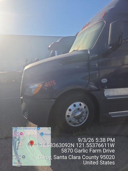 Freightliner CASCADIA Sleeper Semi Truck, 2019