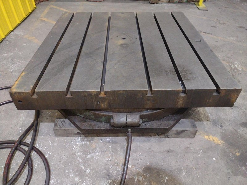 48" X 48" X 27,000 LBS LUCAS PNEUMATIC AIR LIFT ROTARY TABLE: STOCK 19781