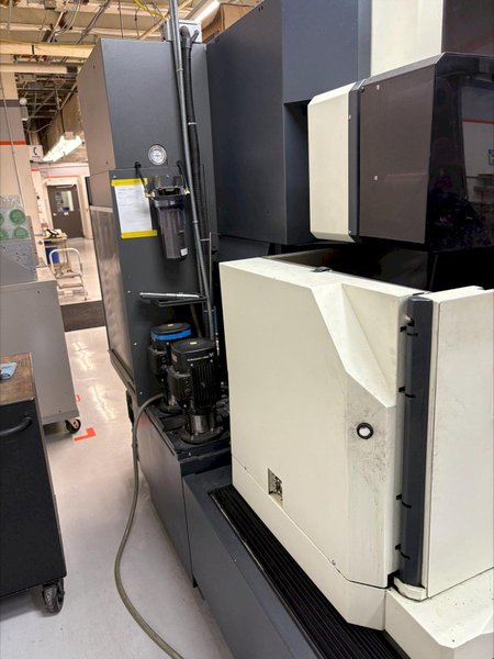 Makino DUO43 CNC Wire EDM, 2008 For Sale