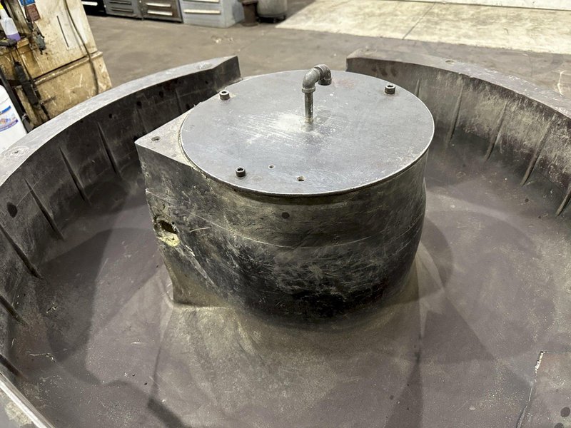 10 CUBIC FT  GYROMATIC MODEL G10-D VIBRATORYFINSHER: STOCK #77935