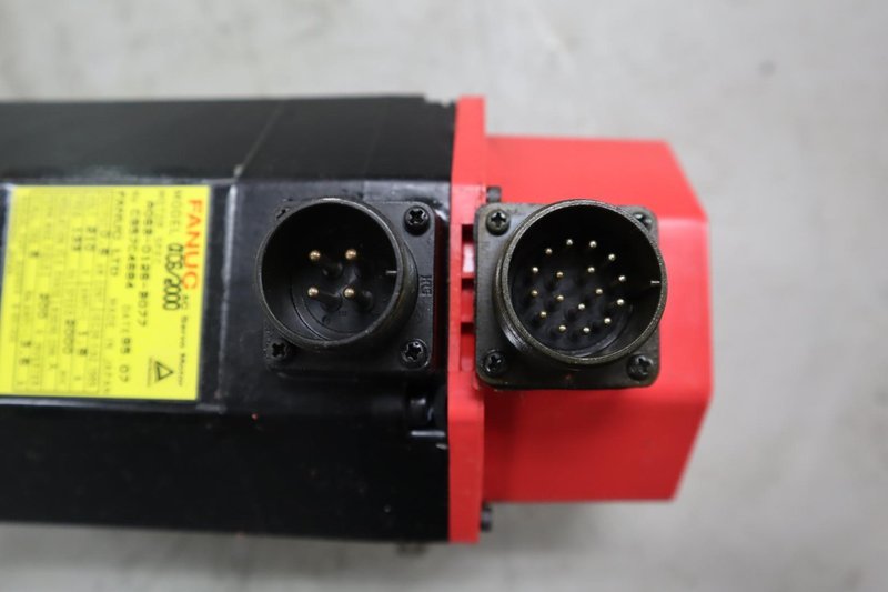 Used Fanuc AC6/2000 Servo Motor; 0.6 kW A06B-0126-B077