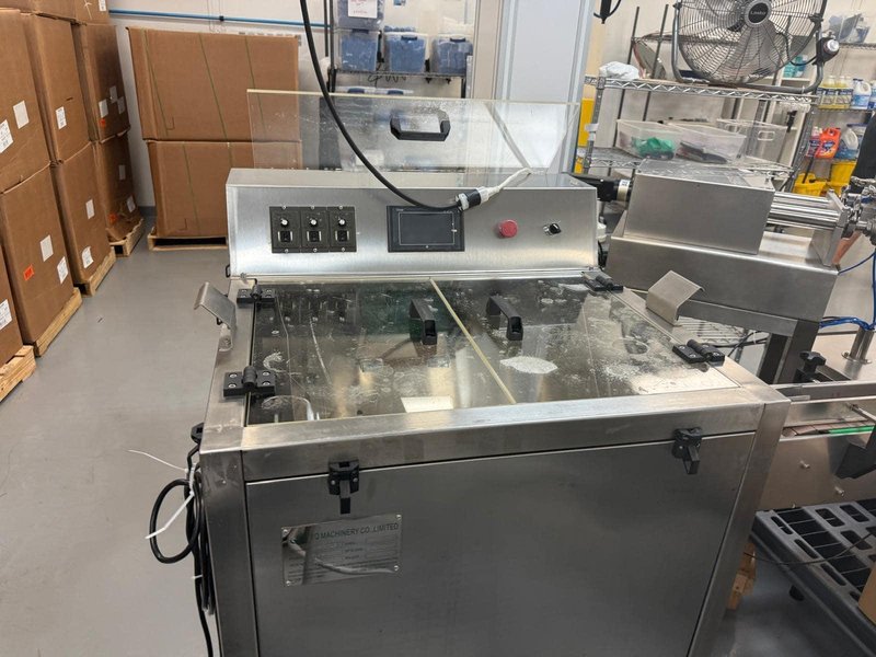 YQ MACHINERY CO YQLP-100 Bottle Unscrambler and YQGZ-50 Automatic Liquid Filling and Capping Machine for CBD, Vape, Oils, Tinctures, 2018