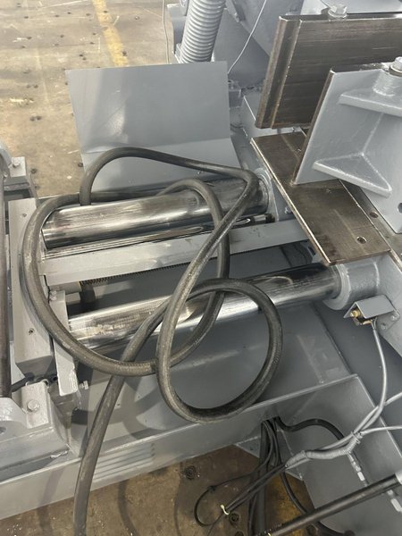 13" X 16" PEERLESS HB1316A HORIZONTAL BAND SAW W/ 10' INFEED AND 20' OUTFEED CONVEYOR. STOCK # 1164323.