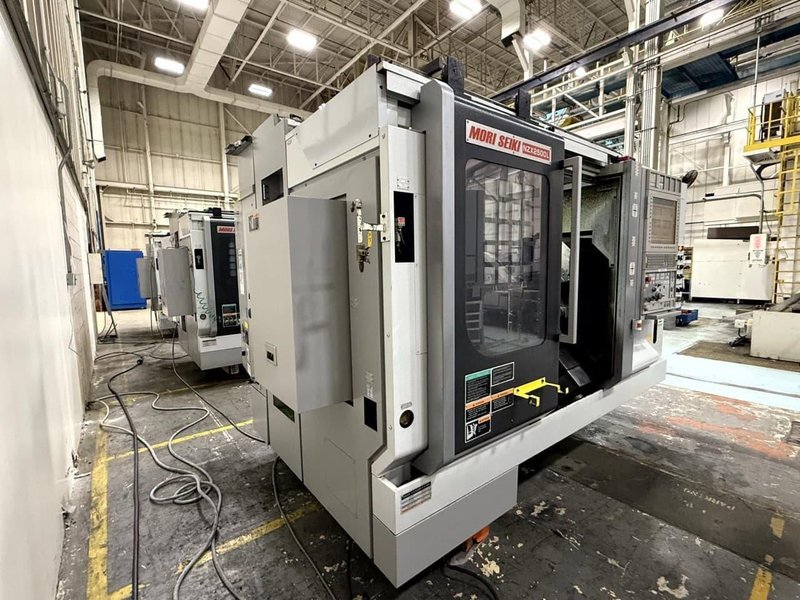 Mori Seiki NZX2500/600L Twin Turret CNC Lathe, 2012 – Chip Conveyor, Tooling