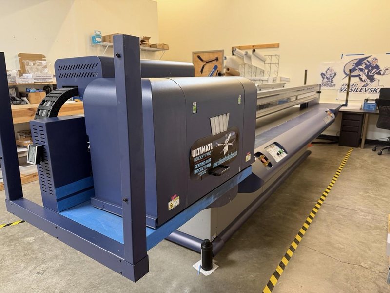 5′ x 10′ Vanguard VKL300D Flatbed LED UV Printer, 2021 –  High-Speed Performance, Kyocera Print Heads