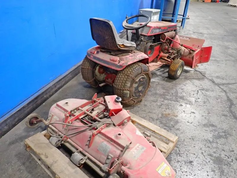 Toro Lawnmower W/ Attachments