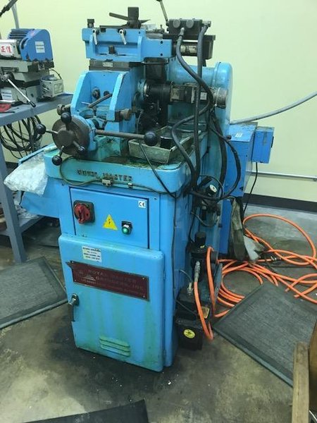 ROYAL MASTER MODEL TG12X4 CENTERLESS GRINDER WITH AUTOMATIC CYCLE OPTION