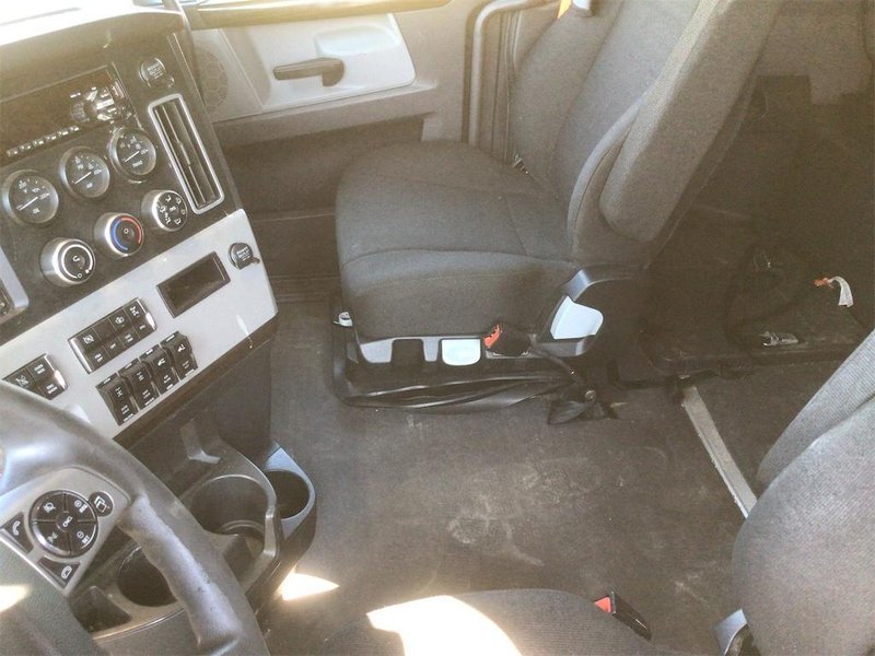2019 Freightliner Cascadia 126 KS7787