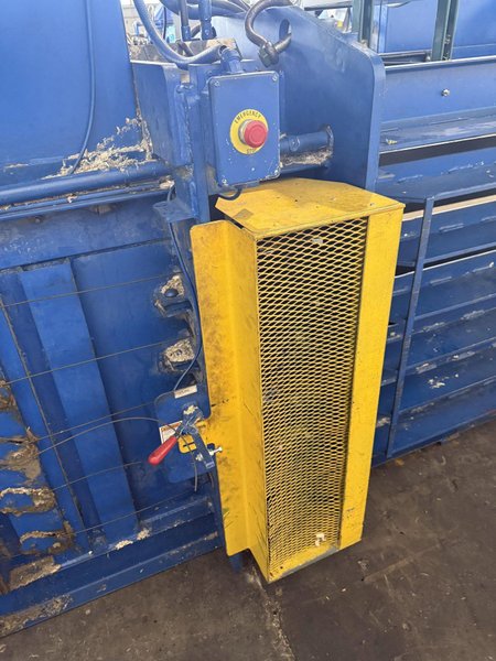 30" X 48" X 72" AMERICAN PAC40297T20 AUTO-TIE BALER SYSTEM. STOCK # 0671025