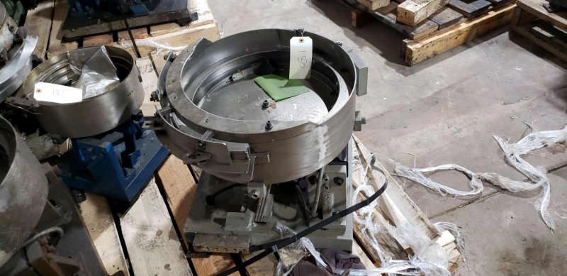 18" CW Feeder Bowl