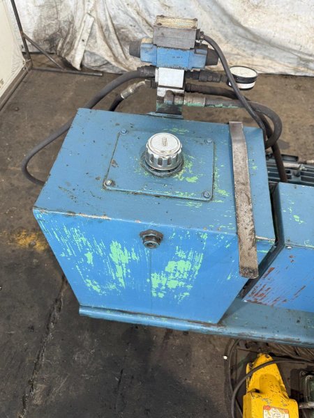 70 TON WHITNEY C-FRAME HYDRAULIC WEB PUNCH WITH POWER UNIT: STOCK #23389