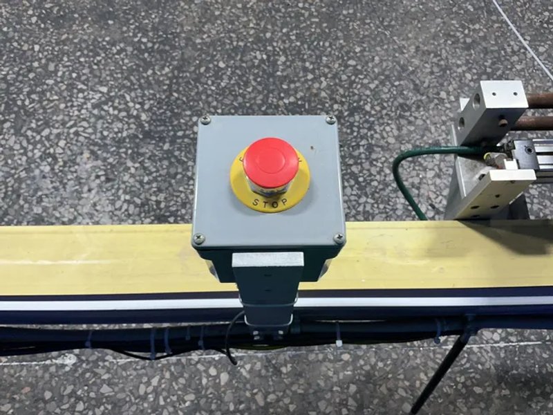 Dorner 4”x250”, 3/8 Hp 3200 Series Flat Belt Conveyor With Lubricators Assembly - 320m042100d1301