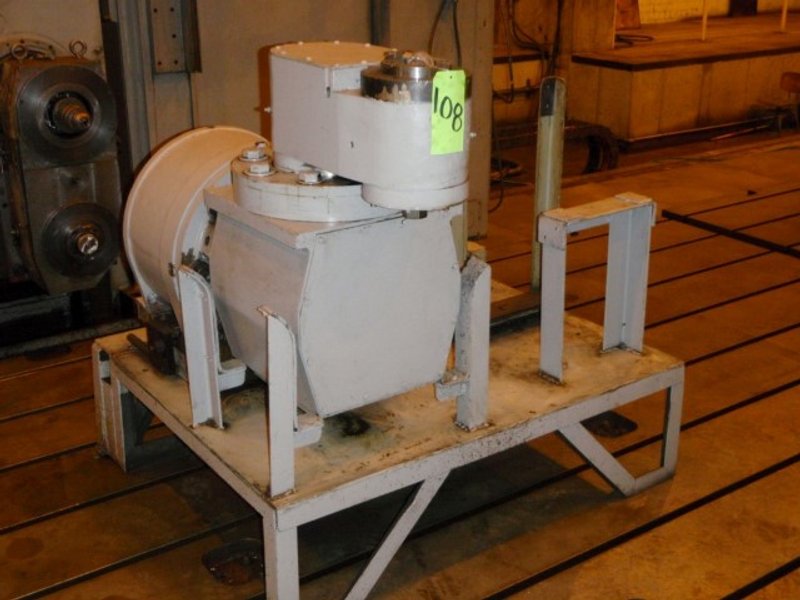 Lucas 6" Right Angle Head for Horizontal Boring Mill
