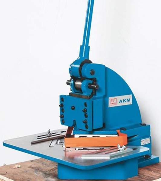 KNUTH AKM NOTCHING MACHINE