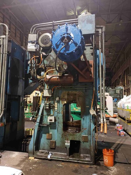 1300 TON AJAX FORGING PRESS, 12" STR, 42" SH, 31" X 31" RAM FACE, 70 SPM, (2) AVAIL
