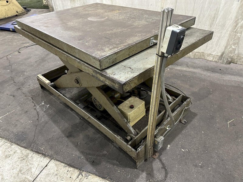 36&quot; X 60&quot; HYDRAULIC SCISSOR LIFT TABLE: STOCK #77619